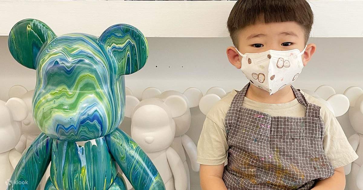 Kaohsiung｜One and Two Wives studio｜Fluid Bear. Wine ink painting. Water